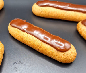 L'Eclair à la Vanille / au Chocolat / au Café